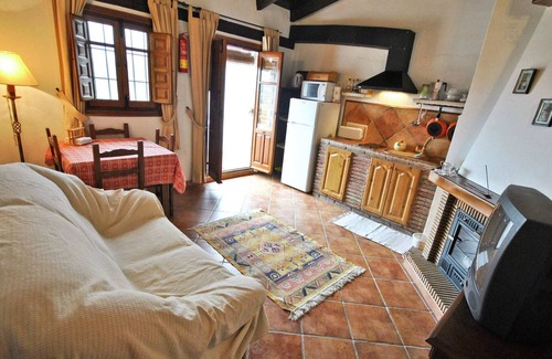 Alfarnatejo Cottage | Villa in Málaga with Stunning Views