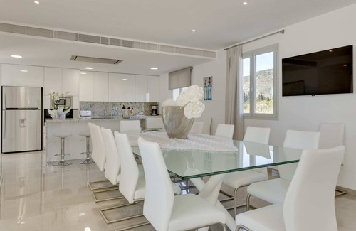 Inca Villa | Villa in Mallorca with Private Pool & Jacuzzi
