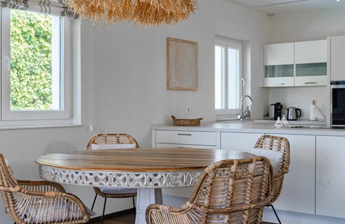 Urbanizacion Costabella Villa | Villa in Marbella near Beach
