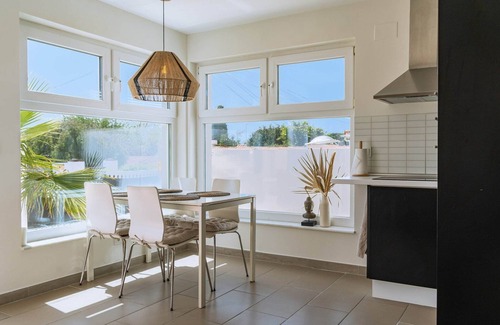 Urbanizacion Costabella Villa | Villa in Marbella near Beach