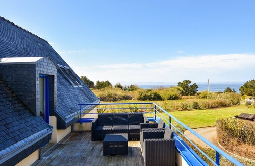 Kerherou Villa | Villa in Moëlan-sur-Mer with Pool near Beach