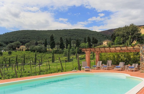 Vicopisano Villa | Villa in Pisa with 4 bedrooms sleeps 8