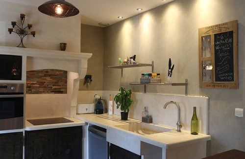 Tarascon Villa | VILLA IN PROVENCE - SWIMMING POOL - 6 PEOPLE