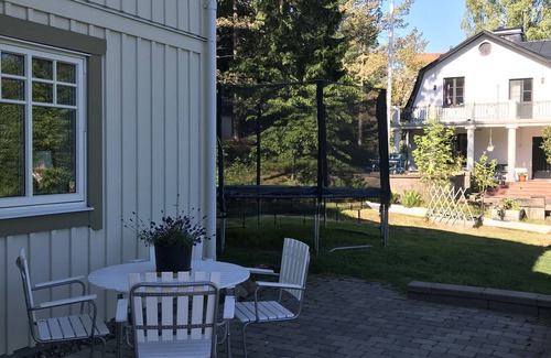 Alta House | Villa in quiet and beautiful Älta for rent