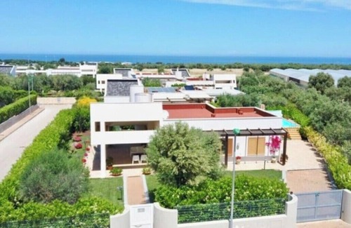 Polignano a Mare Villa | Villa in residence with swimming pool. Relaxation and comfort 5 minutes' drive from the sea