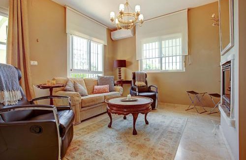 Salobrena House | Villa in Salobrena near Tropical Pool & Beach