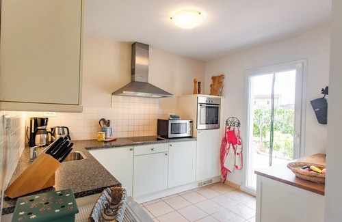 Aups Villa | Villa in small domain with pool and tenniscourt