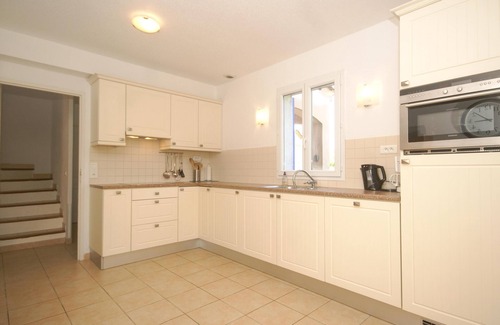 Aups Villa | Villa in small domain with pool and tenniscourt