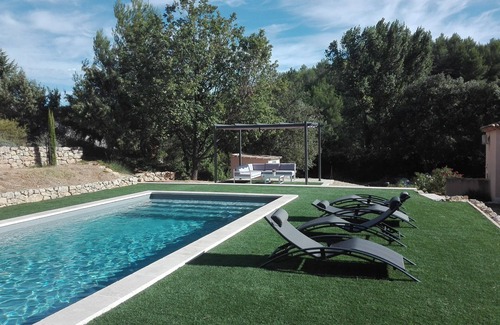 Meyreuil Villa | Villa in the countryside 10 mins from Aix-en-Provence in a very quiet location