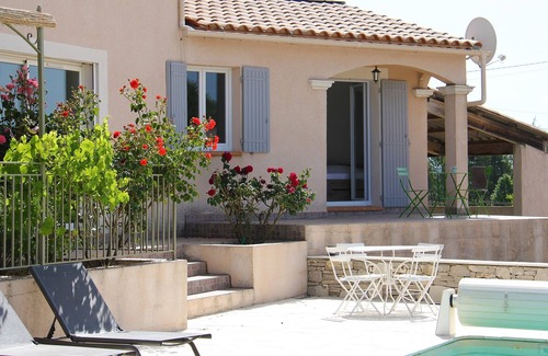 Simiane-la-Rotonde House | Villa in the countryside with heated pool