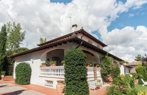 Gambassi Terme House | Villa in Tuscany with Pool near Certaldo