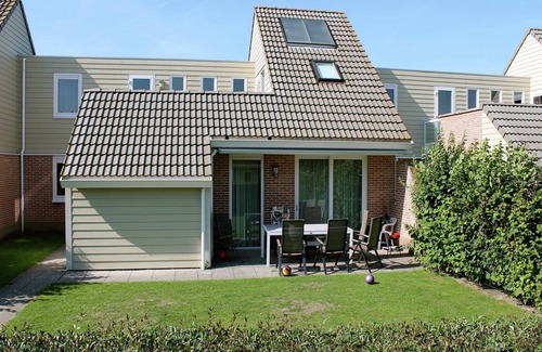 Kortgene Villa | Villa in Zeeland with Private Terrace