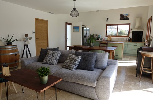 La Calmette Villa | Villa Indépendante Tout Confort, Piscine Privée