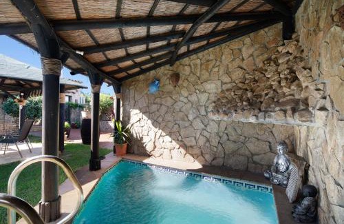 Chiclana de la Frontera House | Villa Indie