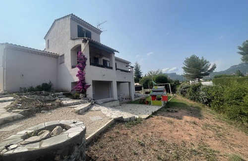 La Bouverie House | Villa Individuelle Avec Piscine