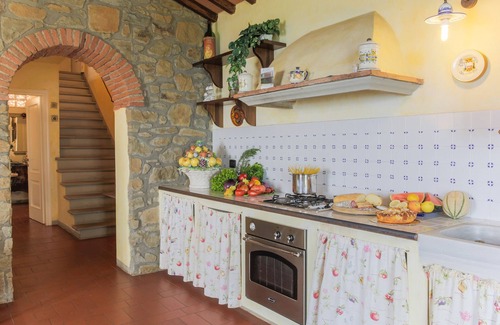 Petrognano Villa | Villa/Independent home in Lucca with 6 bedrooms sleeps 12