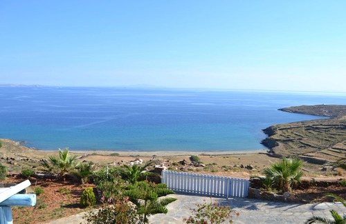 Tinos Town House | Villa Ioanna Greengrey- Vacation Houses for Rent Close to the Beach