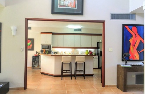 Cerro Gordo Villa | Villa Iris – 2-Story Ocean View Villa w/Pool Access & Generator