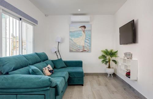 Torremolinos Villa | Villa Isabel By Seric, 15' walking to the beach