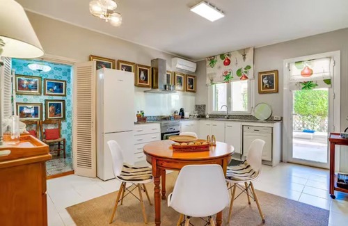 Can Pastilla Villa | Villa Isabel, Estancia Cove. Nice house by the sea very close to Palma