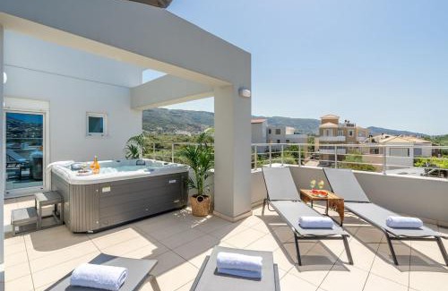 Tsikalaria Villa | Villa Isabella Luxury Living rooftop Jacuzzi