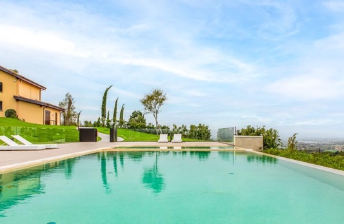 Castel San Pietro Terme Villa | Villa Assunta - Five Bedroom Villa, Sleeps 10