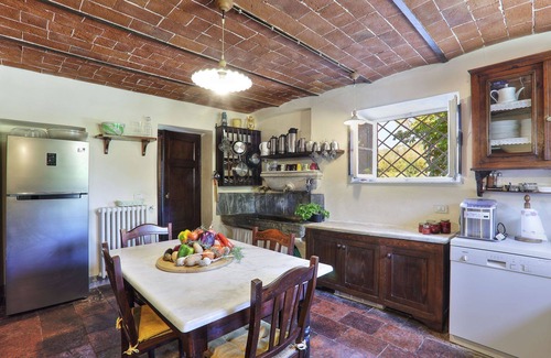 Lucca Villa | Villa in San Concordio Di Moriano with 10 bedrooms sleeps 20