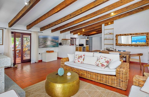 La Maddalena Villa | Villa Itaca - Amazing Swimmingpool by the Sea