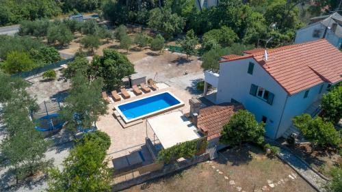 Cove Tri Zala (Zrnovo) Villa | Villa Ivanka