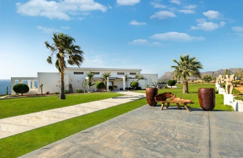 Kalathas Villa | Villa Jamila by Cura Villas Collection