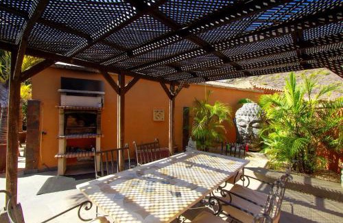 Cho Villa | Villa Jardín de Buda