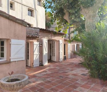 Antibes Old Town Villa | Villa jardin secret centre-ville d'Antibes