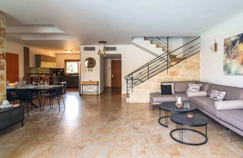 Herzliya Pituach Apartment | Villa Jasmin - Studio Apartment, Sleeps 16