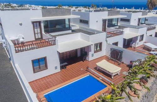 Los Mojones Villa | Villa Julianne 4: Heated Private Pool, Walk to Beach, A/C, WiFi