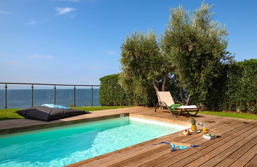 Nea Moudania Villa | Villa Kalma Dio, charming villa, private pool, near Moudania