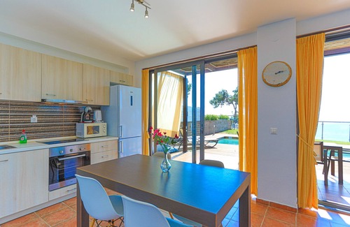 Nea Moudania Villa | Villa Kalma Ena, charming villa, private pool, near Moudania
