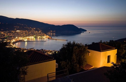 Skopelos Villa | Villa Kalypso and Villa Kirki