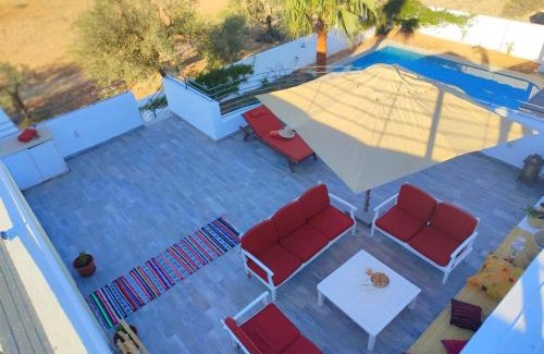 Aghir Villa | Villa Kenais Sunset