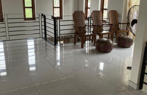 Kiribathgoda House | Villa Kenz