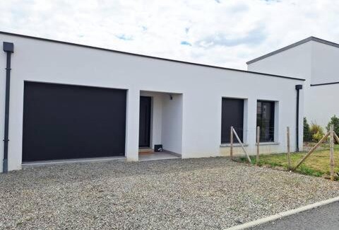 Bruz Villa | Villa Kerluz - sleeps 6 in great comfort