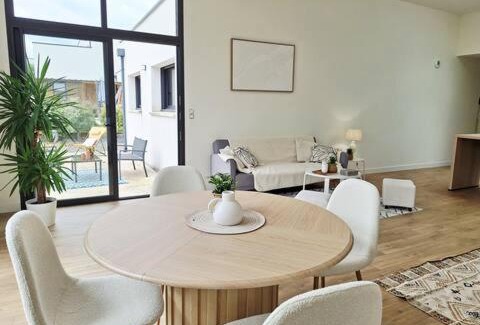 Bruz Villa | Villa Kerluz - sleeps 6 in great comfort