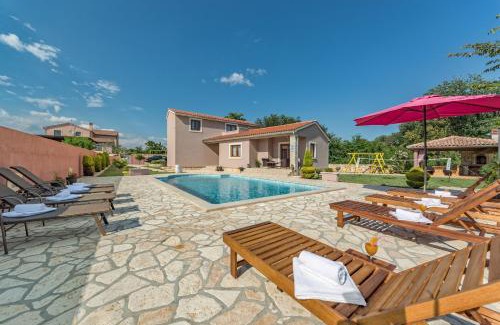 Valtura Villa | Villa Klaudia