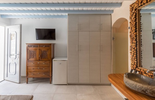 Mykonos Town Apartment | Villa Konstantin Rooms & Suites