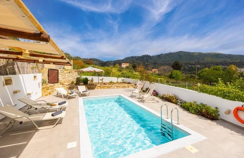 Kare Villa | Villa Koupos - Three Bedroom Villa, Sleeps 6
