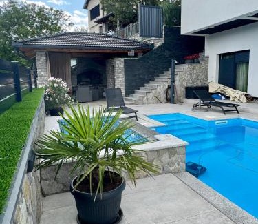 Mali Radic Villa | Villa Kula