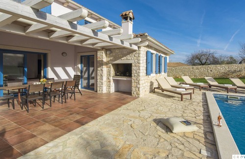 Rojnici Villa | Villa Kvinta nearby Labin – Crovillas GmbH