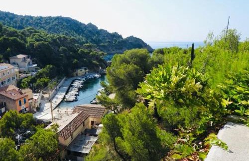Ensues-la-Redonne Apartment | Villa L’Attalaya