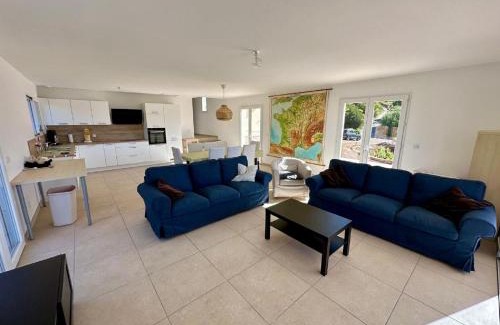 Roquebrun House | Villa l'Esquirol with view and pool