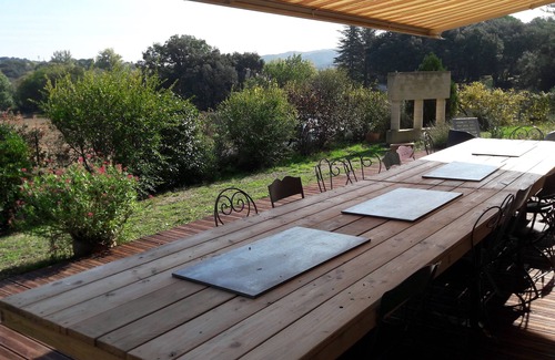 Collias Villa | Villa La Charmeuse Fleurie: ideal for get-togethers with family and friends!