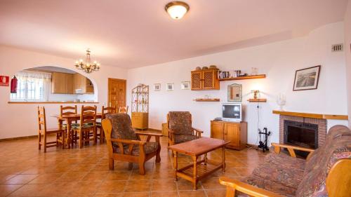 Sayalonga Villa | Villa La Frasca Competa by Ruralidays